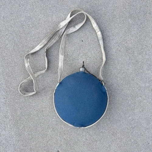 Civil War Reenactment Bulls Eye Metal Canteen Blue Wool Cover Cork Stopper