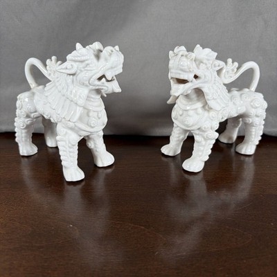 2) Vtg White Porcelain Foo Dogs Guardian Lions Blanc de Chine Asian Lucky Statue