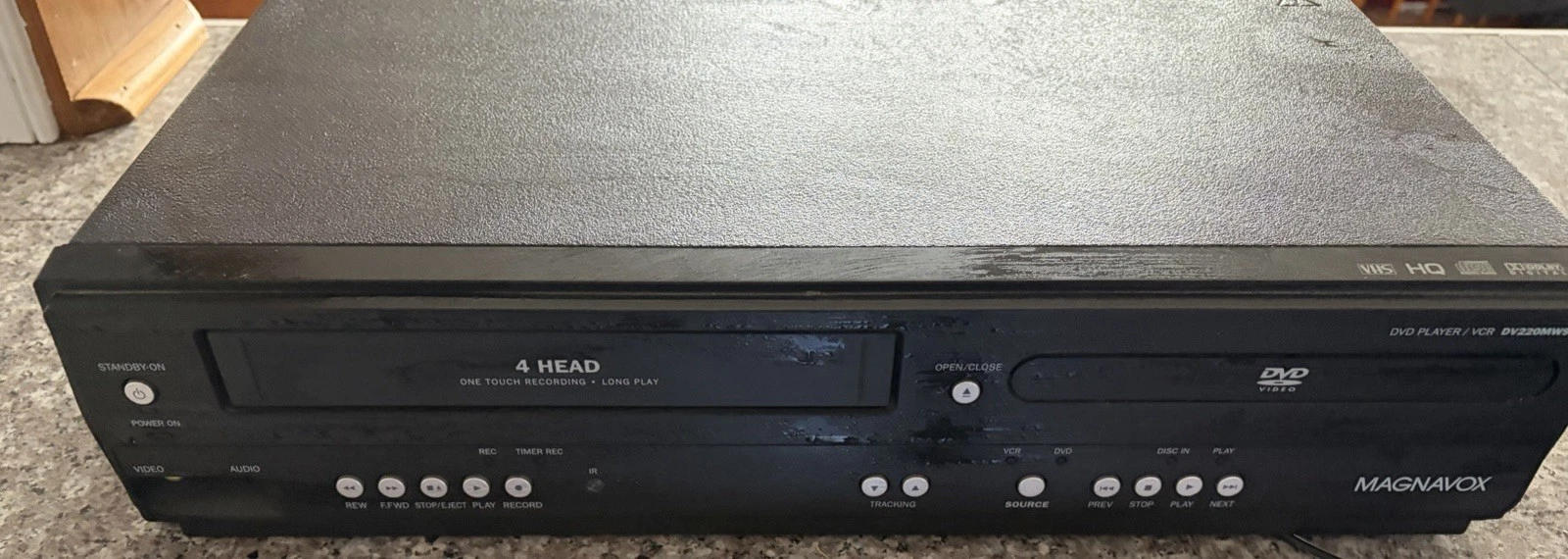 Magnavox VCR DVD Recorder Combo/ No Remote.. Tested And Works