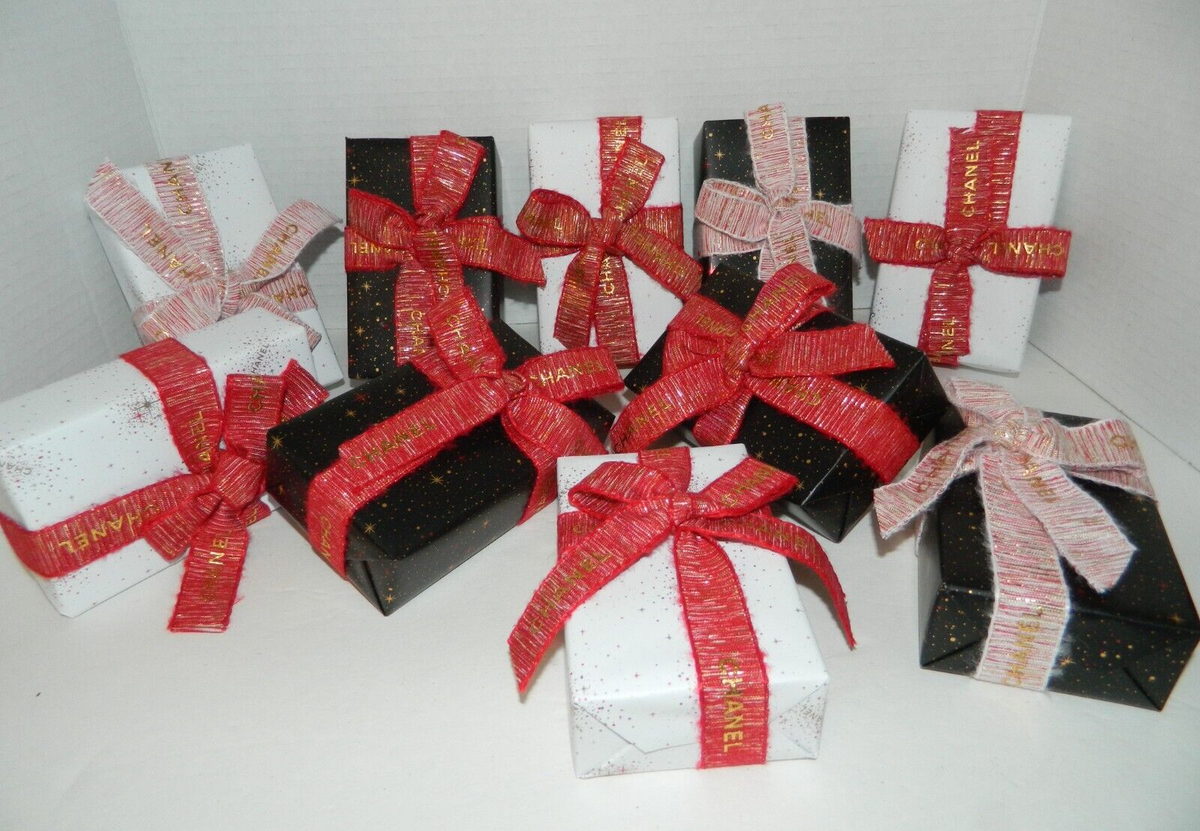 CHANEL ギフトボックス 10点 CHANEL 10 Empty Gift Wrapped Boxes with Authentic CHANEL Gift Wrap