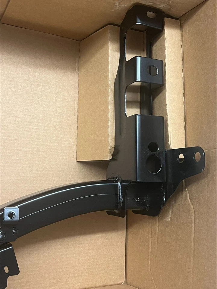 2014-2019 Chevrolet Silverado GMC Sierra 1500 Trailer Hitch Platform new OEM - Image 4 of 4