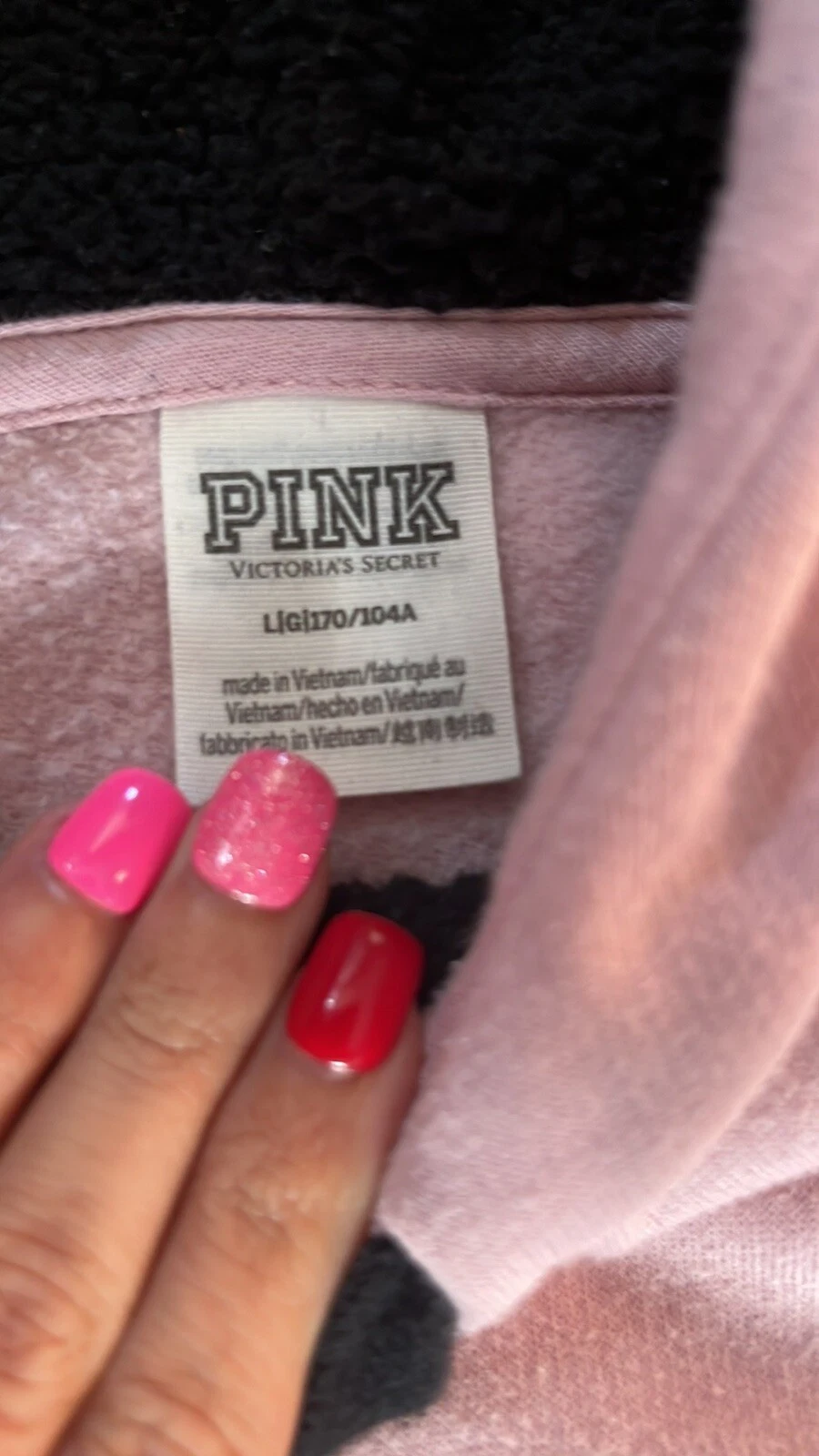UNDERCOVER Felpa con cappuccio foderata sherpa rosa Victoria's Secret