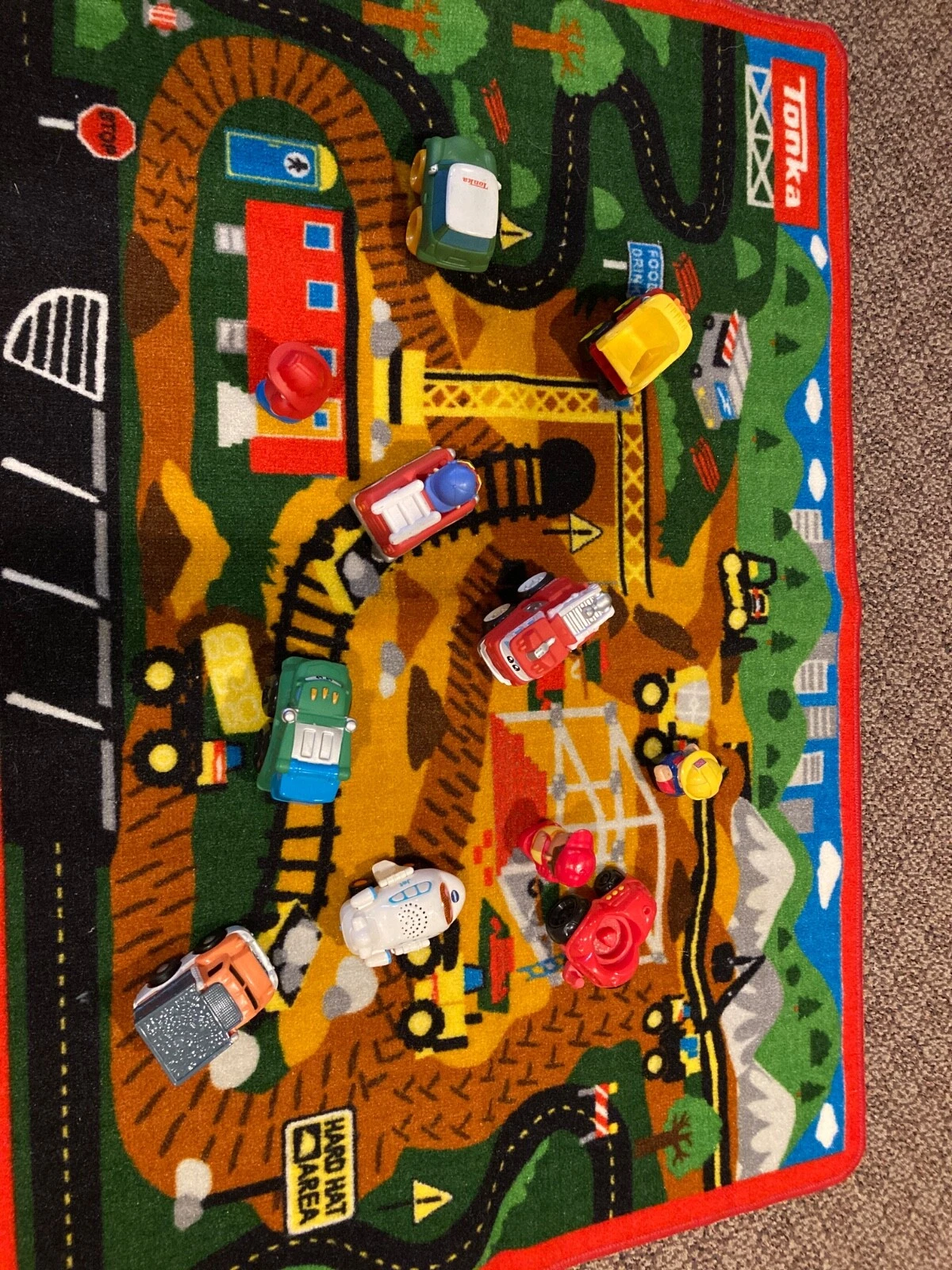 Tonka Trucks Cars Preschool Play Mat and 11 toys Tonka, vtech, little people