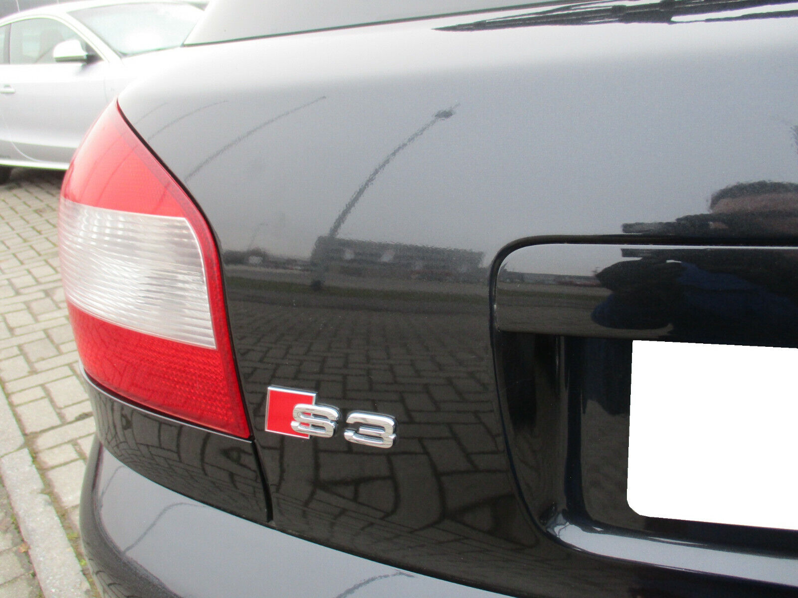 (verkauft) Audi S3 A3 8L S4 RS4 A4 Avant Griff Heckklappe Heckklappengriff  Taster Drucktaster links