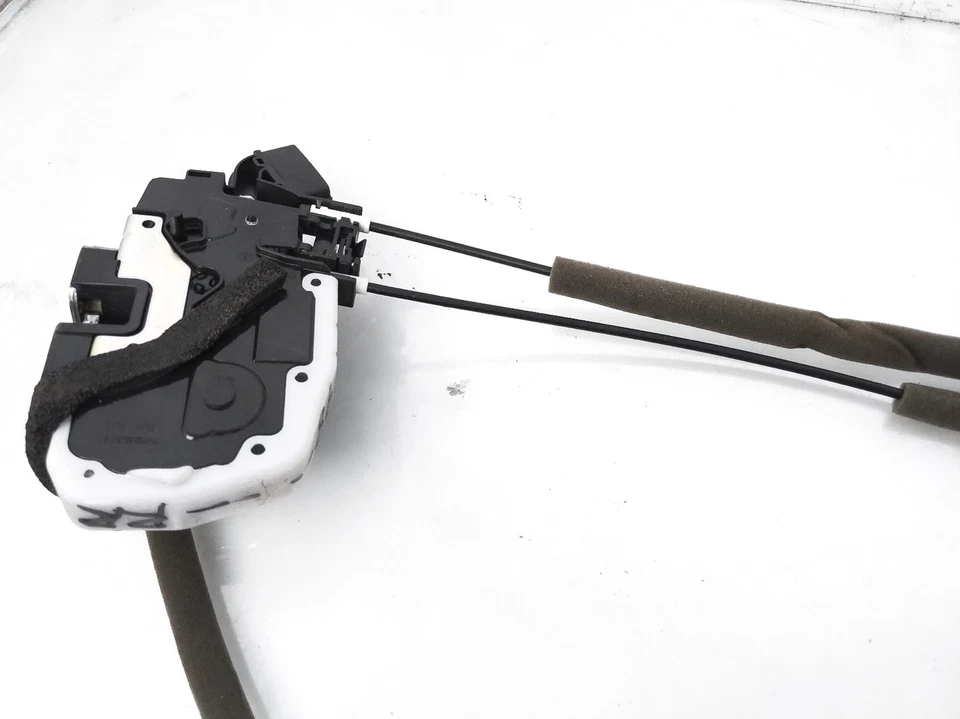 Actuador de cierre de puerta de pasajero trasero Nissan Juke 2011-2014 80670-1Ka0b Foto 3 de 4