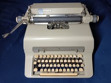 Vintage Royal 440 Manual Portable Typewriter Red / Black Ribbon 1960s thumbnail