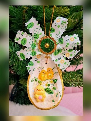 Handcrafted 3D Decoupaged Oyster Shell Easter/Spring Chick Ornament