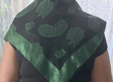 Vintage Paisley Silk Scarf - Large 43x43/109x109cm Square Green