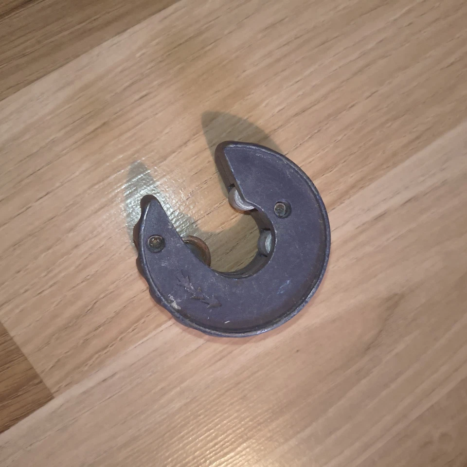 TODAYS TOOLS PIT BULL QUICK-CUT TUBE CUTTER PIPE SLICE FOR 22mm COPPER - Image 2 of 3