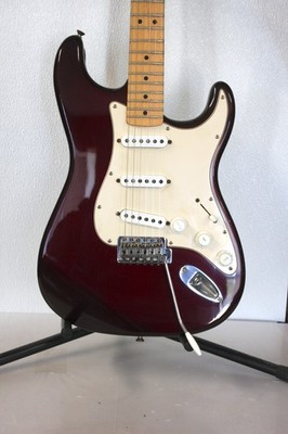 2006 Fender Standard Stratocaster Made in Mexico Midnight Wine W