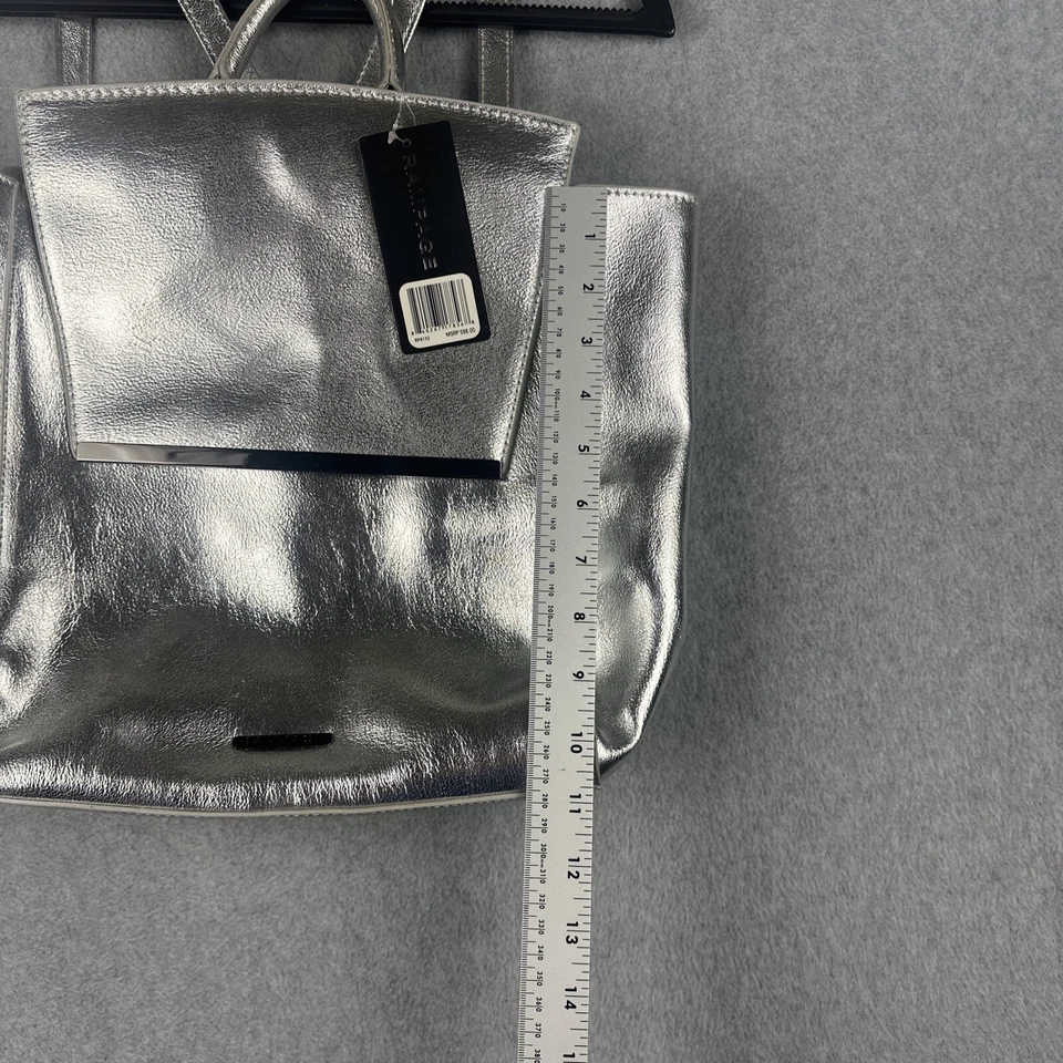 Mochila Cartera Rampage Mujer Plateada Correas Brillantes Ajustable Magnética Nueva con Etiquetas $98 Foto 4 de 4