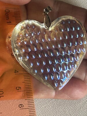 Riesiger simulierter weißer mystischer Topas Herz Anhänger in Rhodium über Sterlingsilber