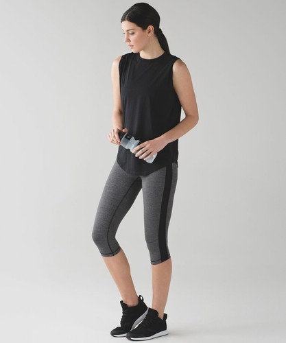 lululemon squad goals crop