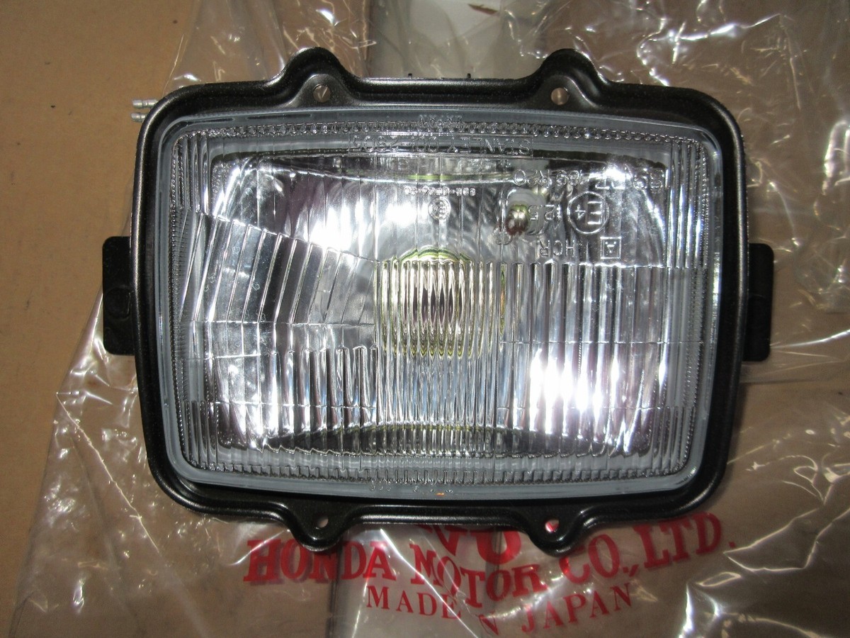 Honda NS400R Lamp Assy, Head NOS Headlight Assy NSR400 33100-KM9