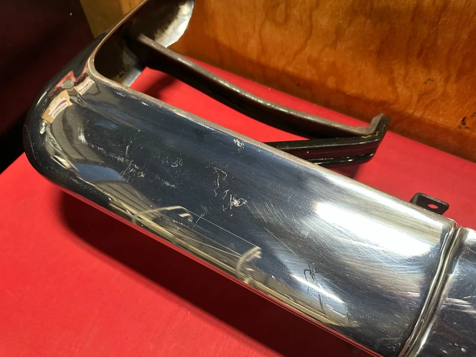 BONITO USADO CHEVROLET IMPALA 1959/PARACHOQUES TRASERO BEL AIR/SOPORTES/GUARDIAS GM Foto 2 de 4