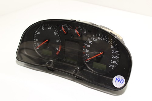 Tacho Kombiinstrument Automatikgetriebe 3B0920802D VW Passat 3B Original 41174