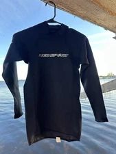 Neo Sport Size Small Long Sleeve Neoprene Top Xspan Wetsuit