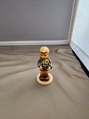 M I Hummel Figurine #2071	Lucky Charmer (CE)	TMK 7 w box