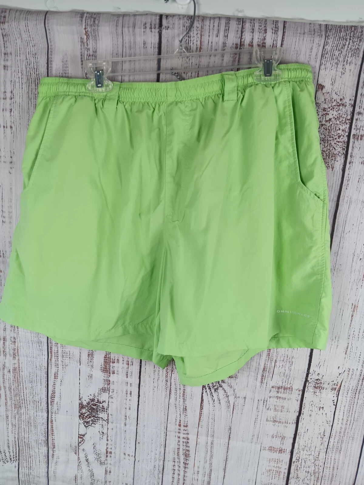 COLUMBIA PFG Shorts Men's XL Neon Green Performance Fishing Gear Omni Shield