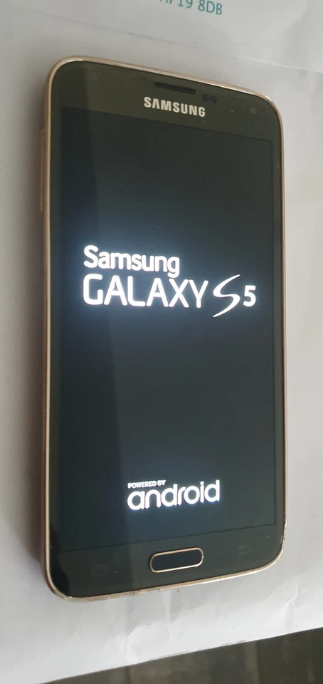 Samsung Galaxy S5  16GB 5.1in 3GB RAM Unlocked - Copper Gold - Image 2 of 4