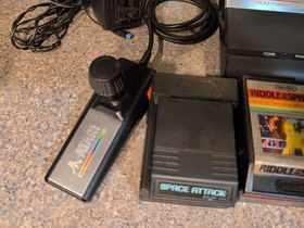 Atari 7800 Console With 15 Games Tested Defender  Space Invaders  Pac Man