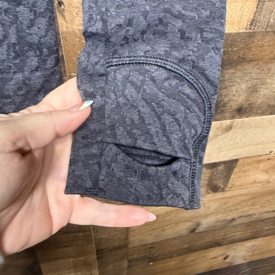 Gymshark XL Full Zip Jacket Animal Print Gray Activewear Running Workout - Image 4 of 4