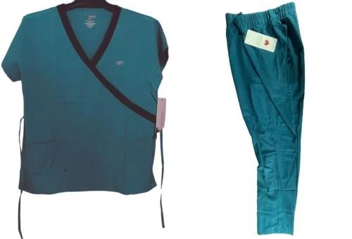 Novo com etiquetas New York Laundry + MEDics conjunto esfoliante feminino superior e inferior azul com BS grande 11z
