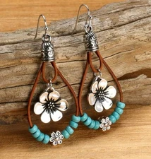 earrings for women.   Aretes Para Mujer