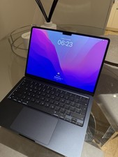 Apple MacBook Air 2024 13-inch M3 Chip, 16GB RAM, 256GB SSD, space grey