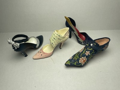 Set Of 4 Collectible Just The Right Shoe