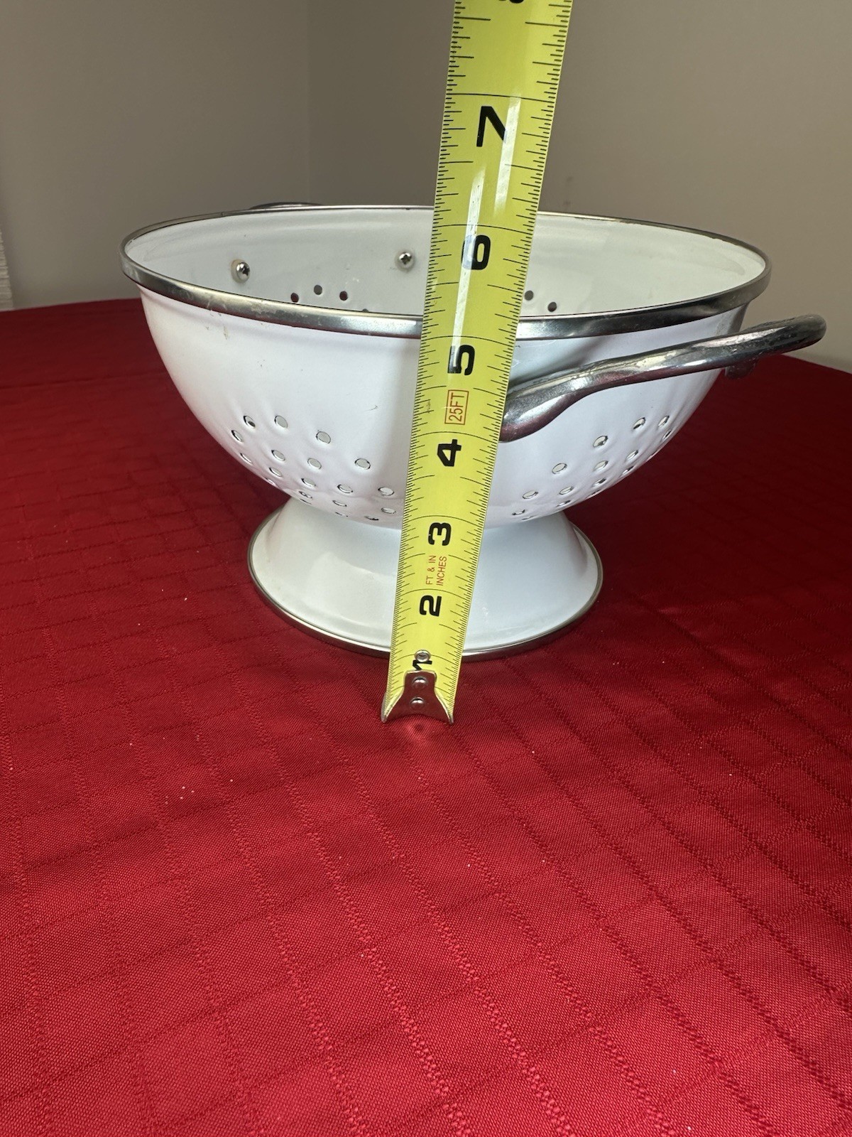 White Enamel Colander Strainer Pedestal Footed Metal Retro Farmhouse 9" - New