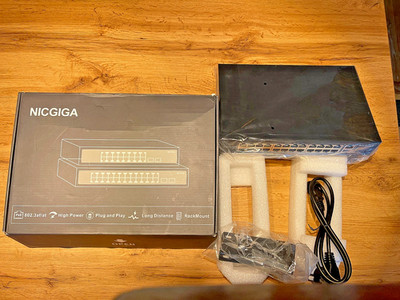 NICGIGA 26 Port Ethernet Switch - Wie neu  - ungeöffnet