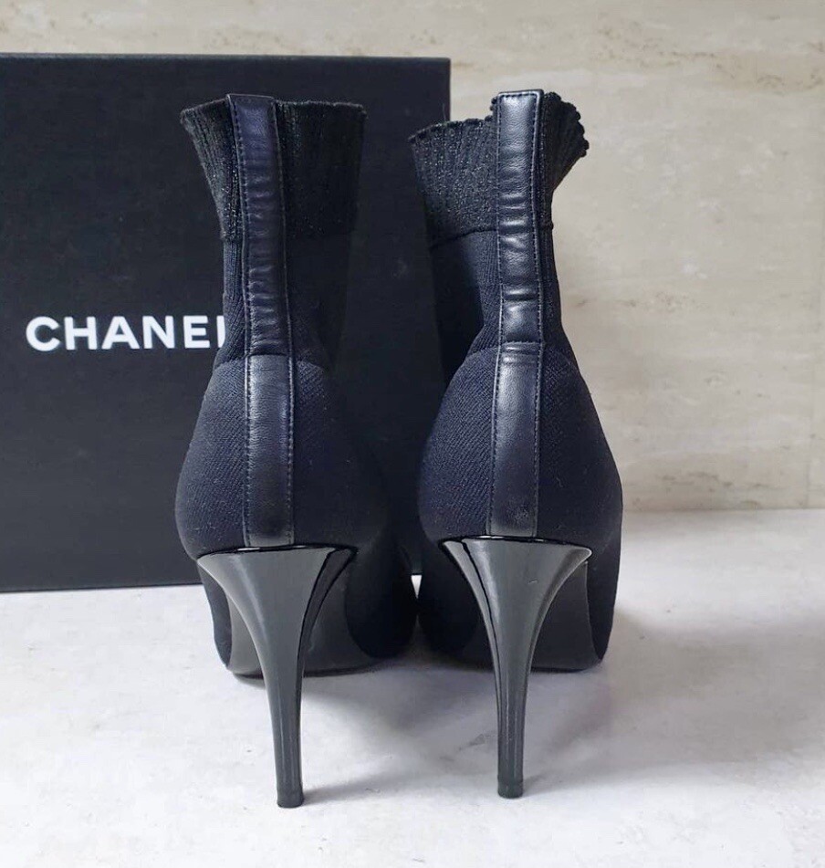 Gorgeous Authentic Chanel Black Patent Leather CC Logo Sock
