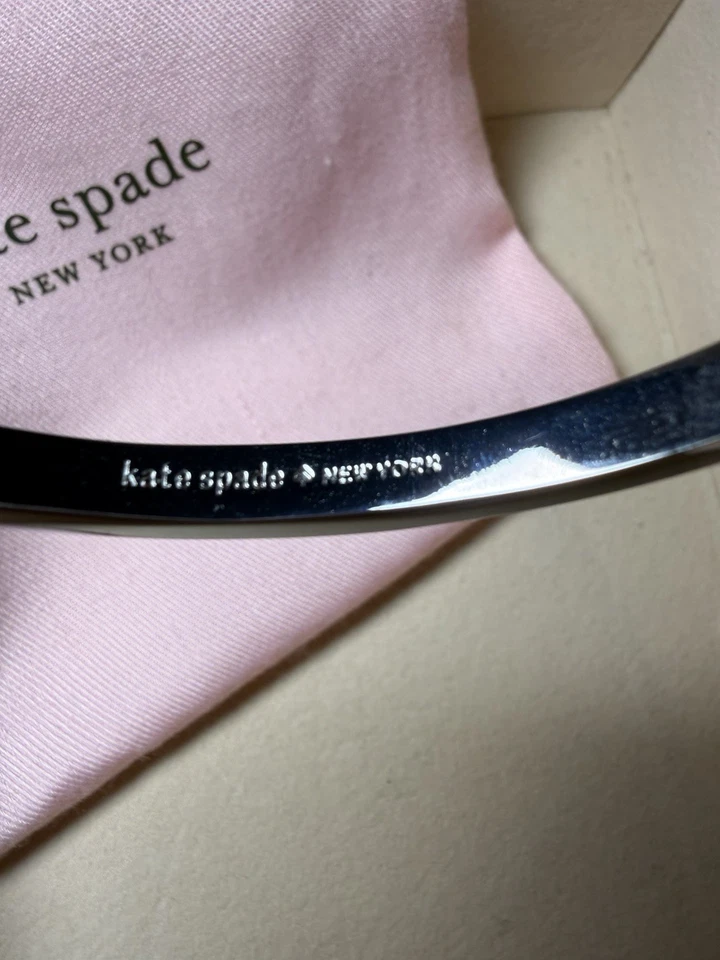 Pulsera con lazo Kate Spade New York Foto 3 de 4