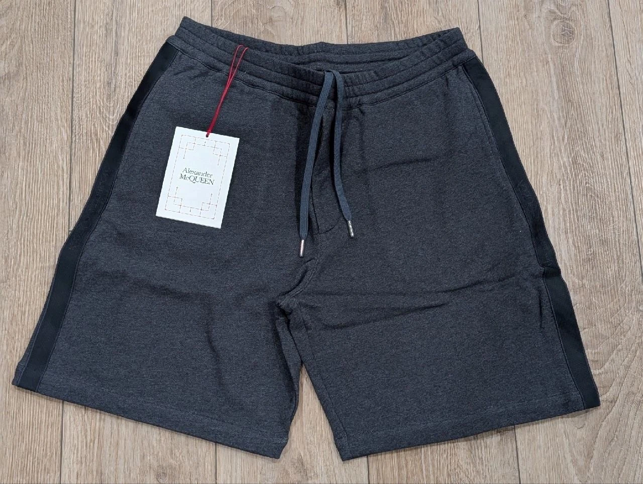 Alexander McQueen — $730 Mens Alexander McQueen Elastic Waist Sweat Shorts Charcoal Large