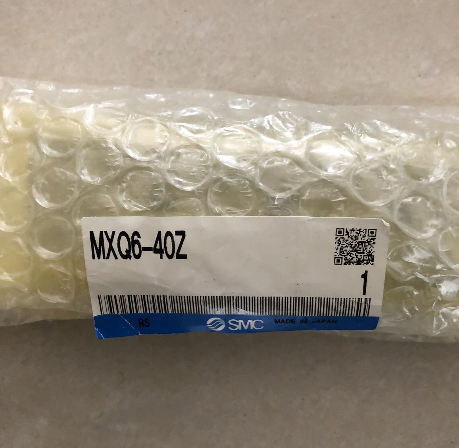 ONE NEW SMC MXQ6-40Z Pneumatic slide cylinder Fast Shipping *yt