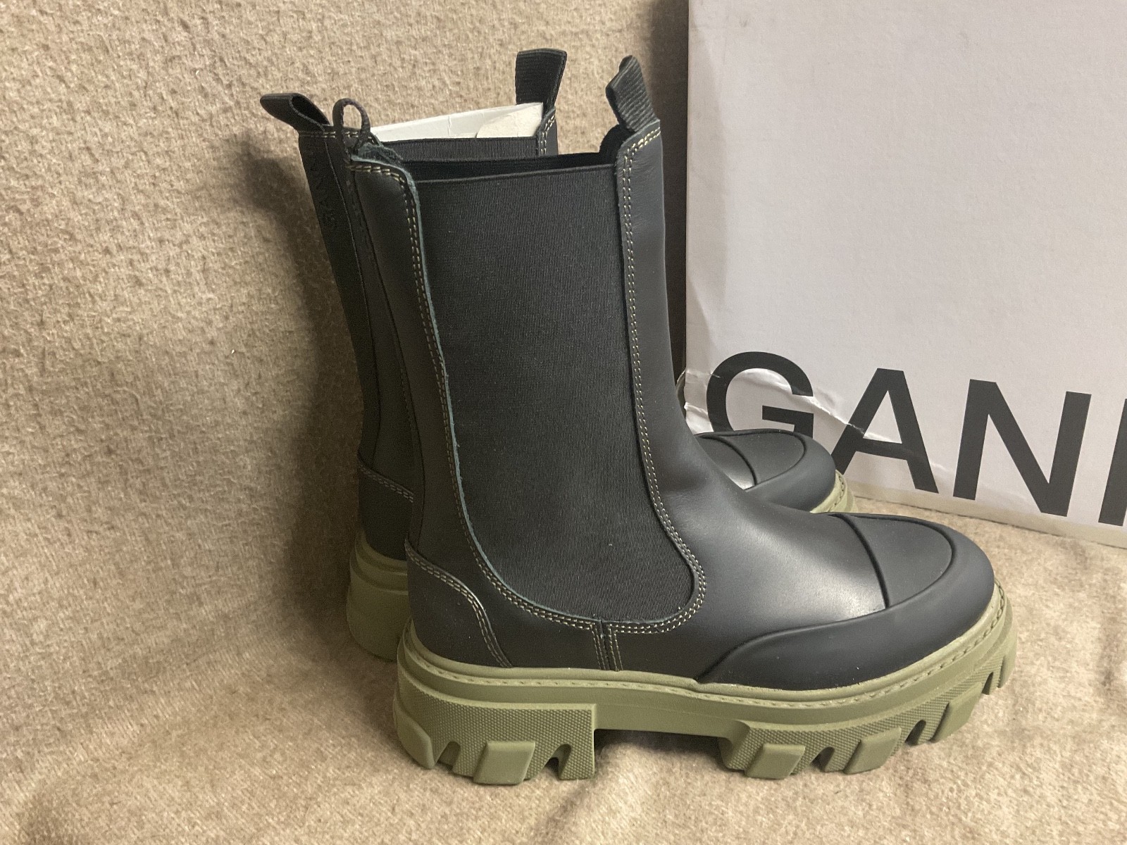 GANNI MID CHELSEA BOOTS BLACK UK 7 EU 40 RRP £345 XW58