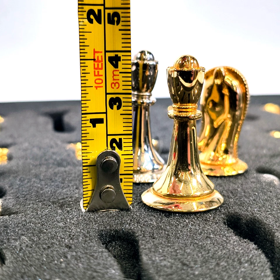 Star Trek Tridimensional Chess Pieces Metal Gold & Silver Plated - Image 4 of 4