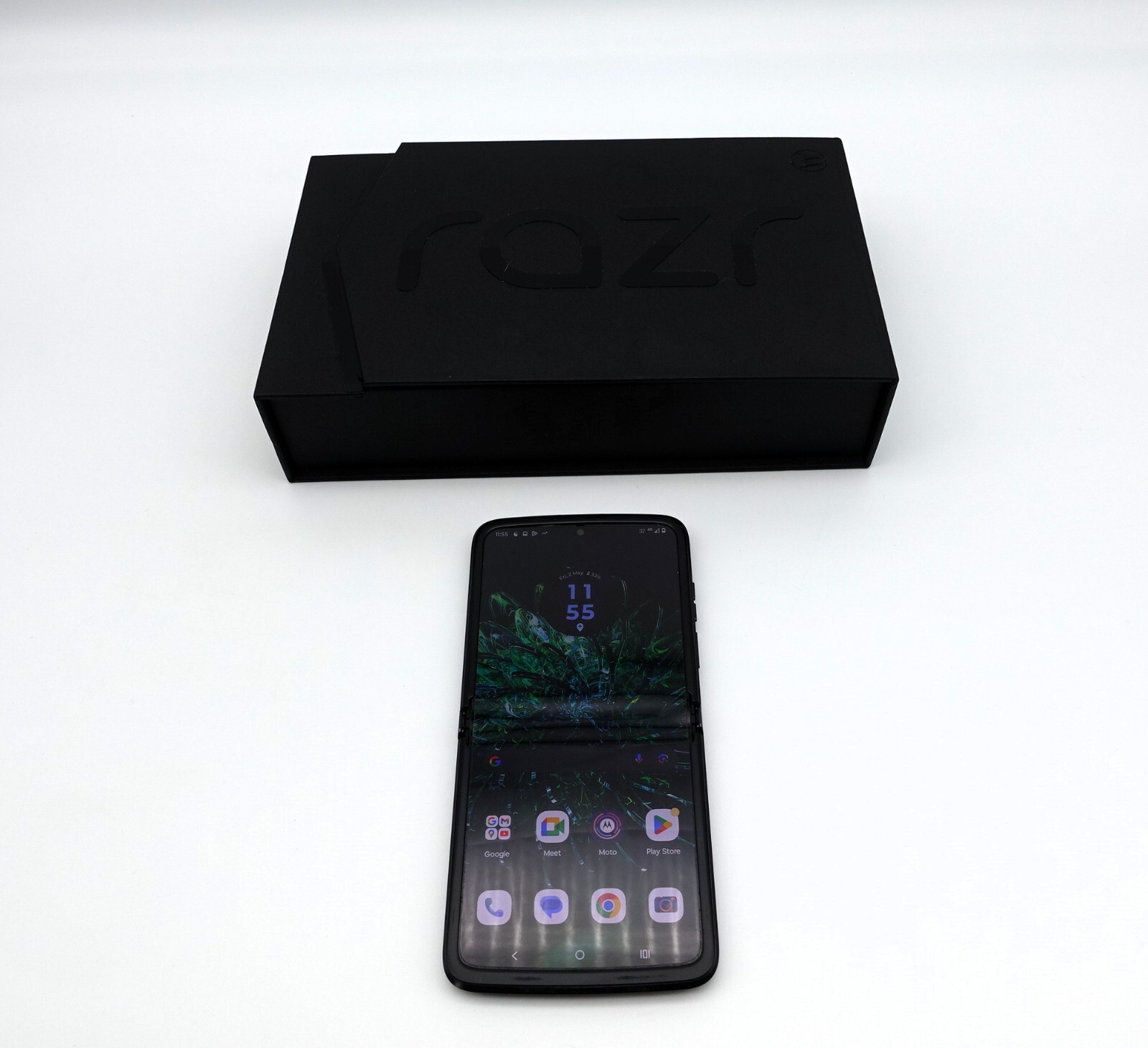 Motorola Razr 2022 5G 256GB (Satin Black)