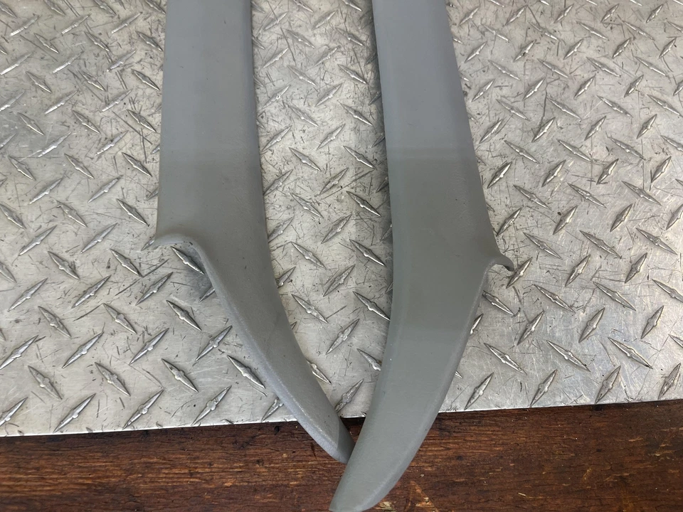 1990-1997 Nissan Pickup Hardbody A Pillar Trim Set Gris Probado por OEM Foto 2 de 4