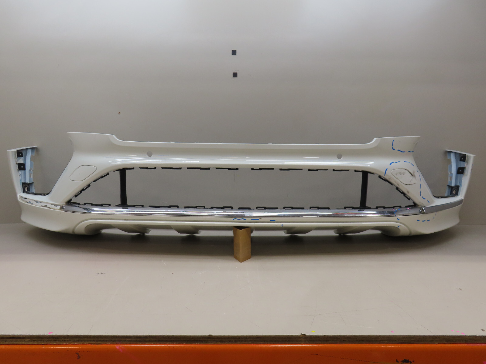 2021-2023 Bentley Bentayga Speed Gen 2 BY636-2 Front Bumper Cover 36A807103DBA9B
