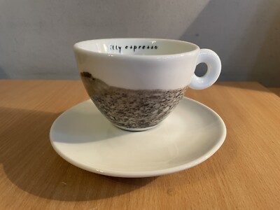 Illy Espresso Kaffeetasse und Untertasse 2001 MOMA PS1 Collection Steine