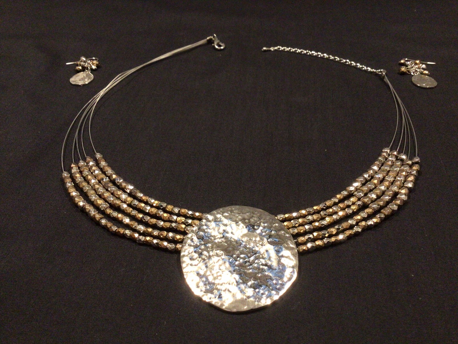 Woman’s Silver Thread Beaded Evening Neckless & E… - image 3