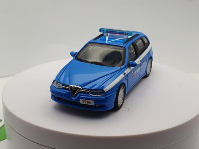 Alfa Romeo 156 SW Polizeiia New Ray 1/43
