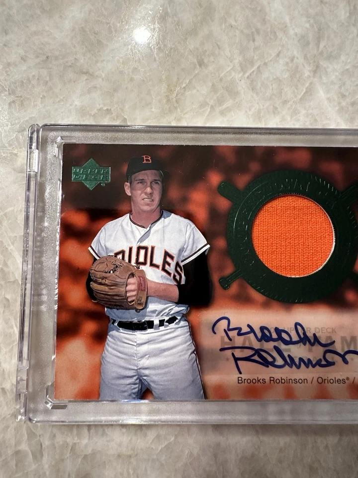 Tarjeta de béisbol 2005 Upper Deck Cooperstown Calling Brooks Robinson automática/10 MLB Foto 2 de 4