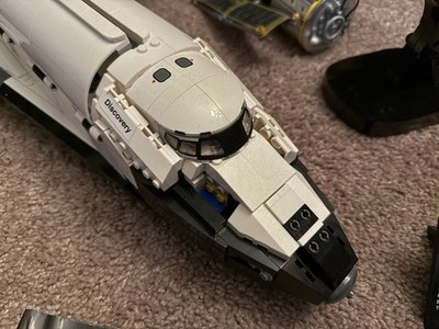 LEGO Icons 10283 NASA Space Shuttle Discovery With Instructions