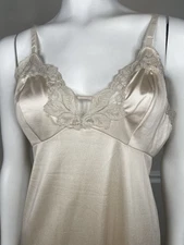 VAL MODE VINTAGE sexy lace ivory Size 36 full dress Slip Nylon