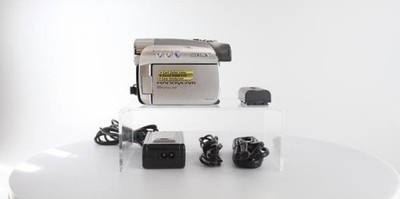 Sony PAL Handycam MiniDV Camcorder 20x Optical Zoom - Video