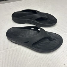 OOFOS Original Unisex Mens 9 Womens 11 Black Rubber Flip-Flops Thongs Sandal EUC