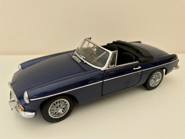 mgb gt diecast model cars